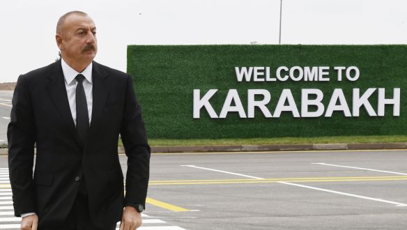 Romos házak, új repülőtér és luxushotel – így építik újjá Hegyi-Karabahot a 44 napos háború után