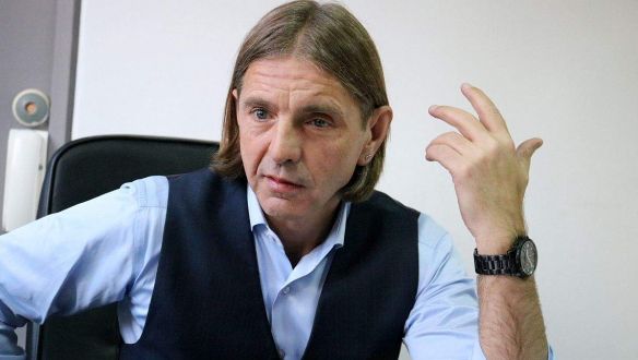 Mi mind megsérültünk a háborúban, ezért kell a fiatalokra bíznunk a vezetést