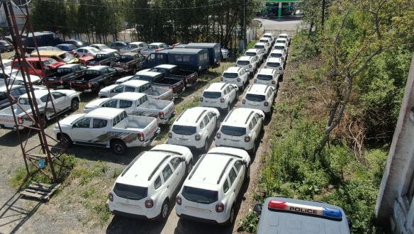 Az ukránok rakéta-sorozatvetőket kértek, most Dacia Dustereket kaptak az amerikaiaktól