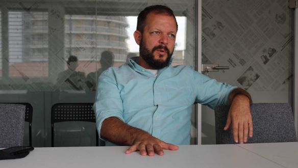 Nem Ján Kuciak volt az egyetlen újságíró, akit megfigyeltek – a Denník N főszerkesztője az Azonnalinak