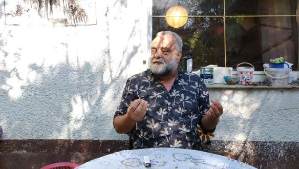 A hatalmat nem lehet másra használni, mint hogy visszaéljenek vele – Konok Péter az Azonnalinak