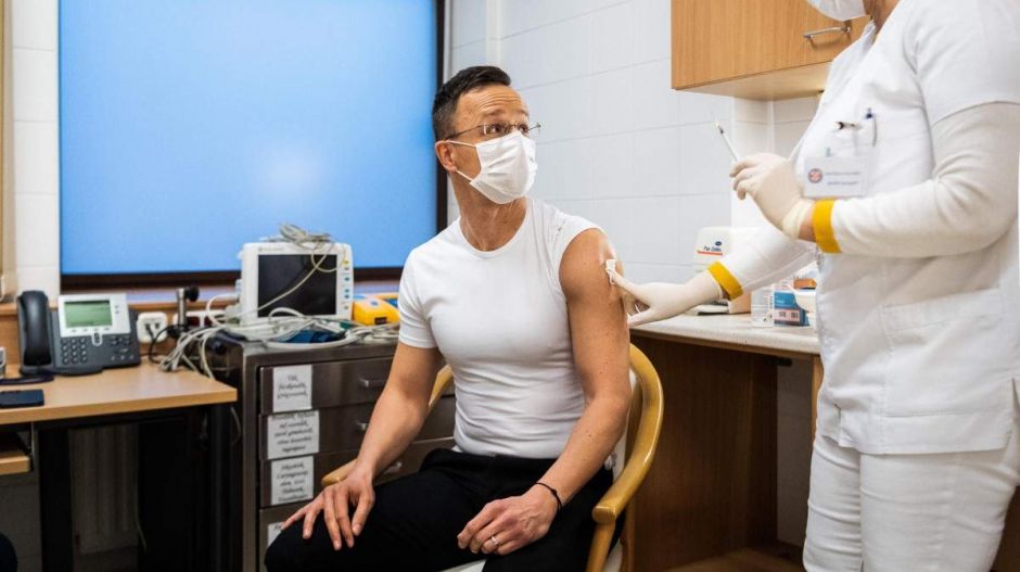 Csak Brüsszelt szidjuk, miközben az oroszok is késnek a vakcinaszállítással