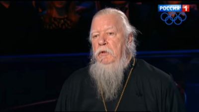 Koronavírusos a pap, aki pozitív jelenségként írta le a koronavírust