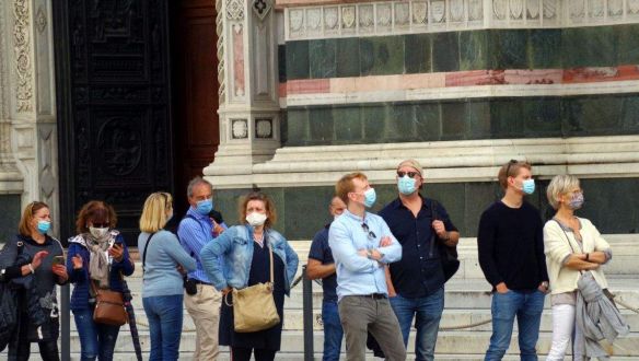 Miközben az olasz kormány kijárási tilalmon gondolkodik, kutyákkkal ismertetnék fel a covidszagot