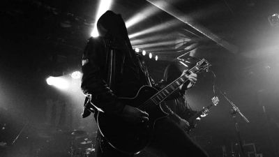 Annyi fenyegetést kapott a nácinak gondolt zenekar, hogy lemondták a koncertjeiket