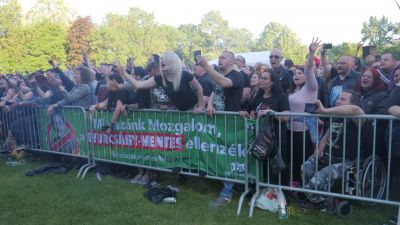 Mi Hazánk: Beszálltak az előválasztásba, most már a kétfarkú kutyák is a balliberális tömb részei!