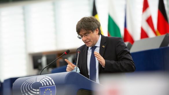 Puigdemontot szabadon engedték, nem adták ki az olaszok a spanyoloknak