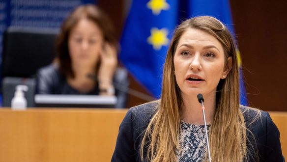 Donáth Anna: ne érje megkülönböztetés az Unióban a keleti vakcinával oltottakat