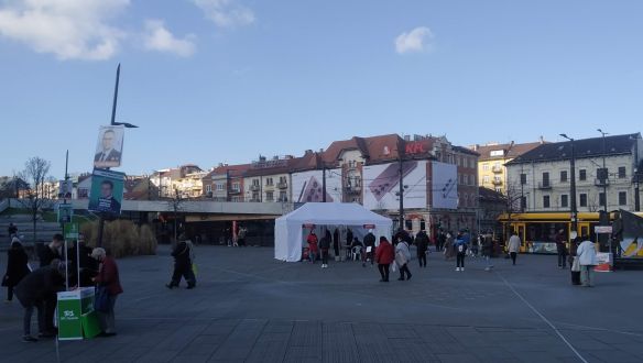 Sem a Fidesz, sem az egyesült ellenzék nem töri már össze magát a pultozással