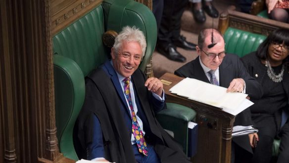 Átállt a Munkáspártba és lerasszistázta Boris Johnsont a brit parlament egykori, híres házelnöke