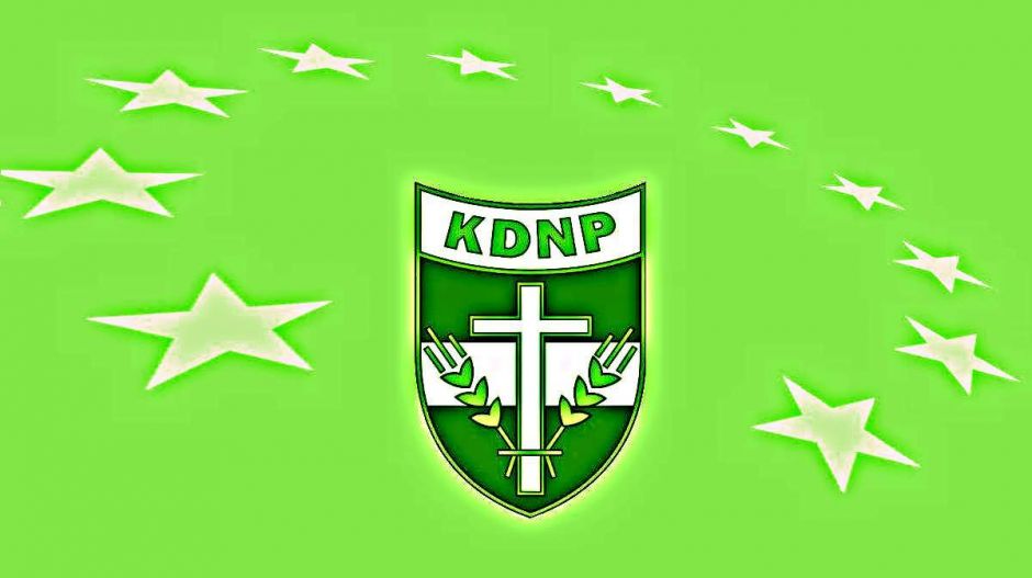 Augusztus elsején kezdte el hirdetni a műanyagmentes júliust az elvileg bezöldülő KDNP