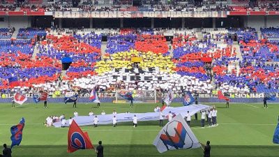 Tibeti zászlókkal idegesítették Kínát bosszúból a francia szurkolók