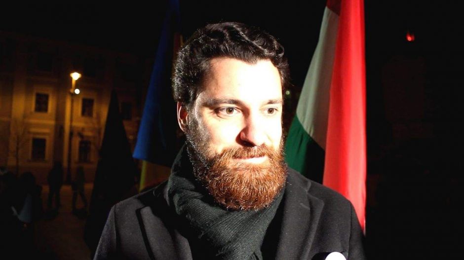 Megkérdeztük a Momentum szóvivőjét, miért közösködnek Pécsen az MSZP-vel és a DK-val