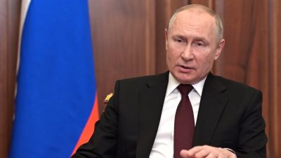 Invázió vagy nem? A Nyugat egyelőre rágódik, mit lépjen arra, hogy Putyin katonákat küldött Donbászba