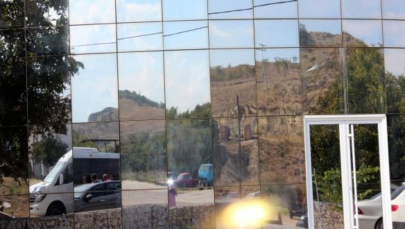 Az ország, ami még a nevét is feladta az EU-tagságért, de mi mégse tudjuk, kellenek-e