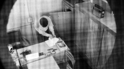 Megfigyelt újságíró az Azonnalinak: Három telefont is listáztak, ami a nevemen volt