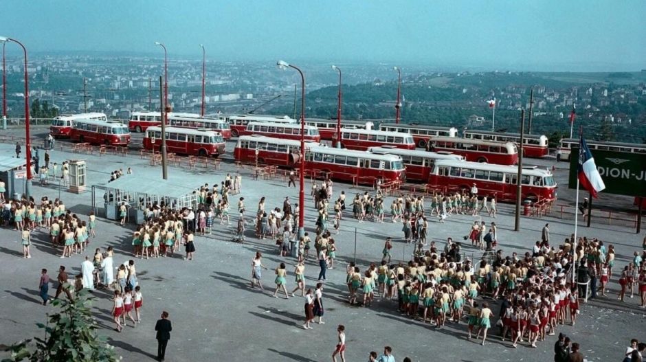 Nem a fiatalok és nem is az idősek, hanem a középkorúak lehetnek a mérleg nyelve a csehországi választáson