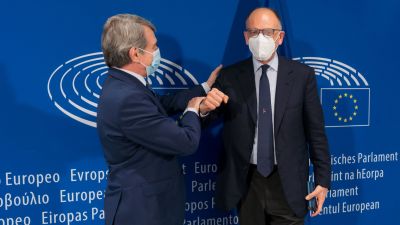 Covid elleni oltáshoz kötné az olasz baloldal, hogy valaki elindulhasson egy választáson