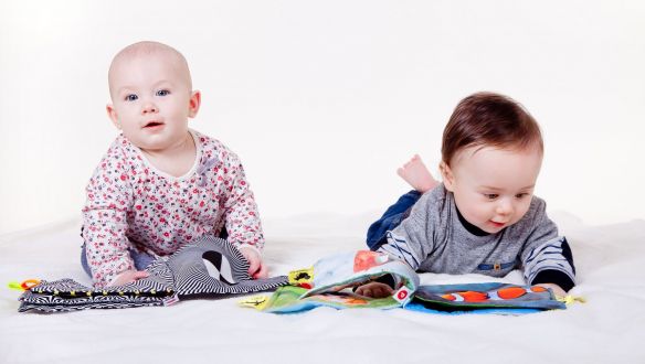 A felnőttek vélt szándékait is figyelembe veszik a kisgyerekek, amikor új szavakat tanulnak meg