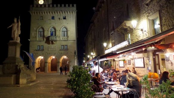 Szeretnél étteremben szilveszterezni? Menj San Marinóba!