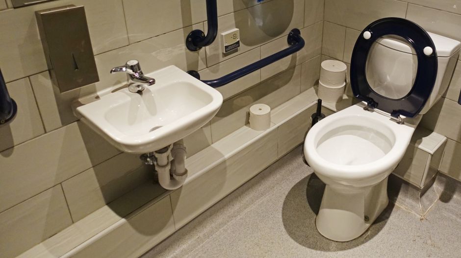 Világpolitika: Trump tagadja, hogy a klotyóban húzta le a hivatalos elnöki iratokat