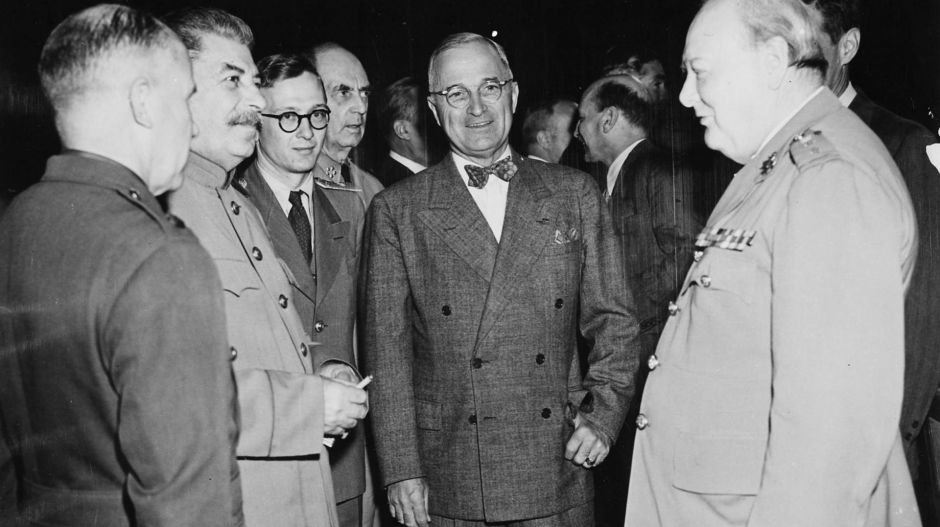 Hetvenöt éve ültek le a szövetségesek átrajzolni Európa térképét