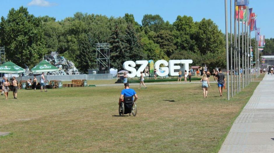 Lehet-e kerekesszékkel bulizni a Szigeten? Naná, mutatjuk, milyen!
