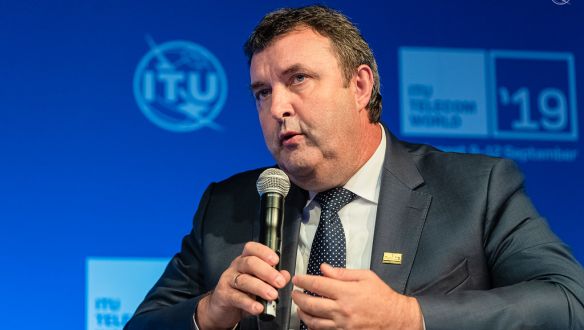 Nem csupán Palkovics vacsoráját zavarták meg a hétfői tüntetők, Mészáros Lőrinc cégbirodalmának vezetője is az asztalnál ült