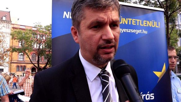 Miért gyűjt aláírásokat Hadházy?