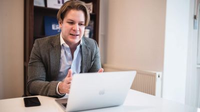 Hajnal Miklós mögé áll be a Jobbik Hegyvidéken az előválasztáson