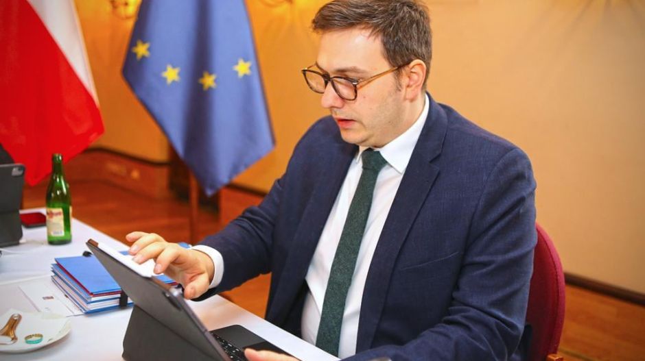 A cseh külügyminisztert máris kiborították Orbán Viktorék