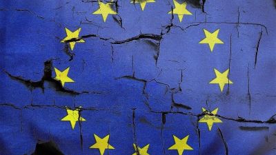 Theresa May tovább halasztaná a brexitet