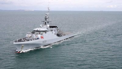 Boris Johnson hadihajókat küldött a francia halászokra