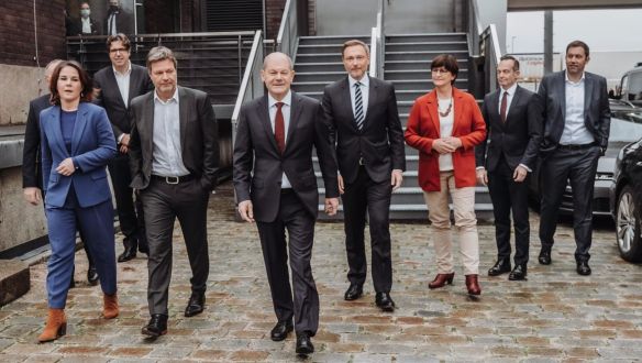 Merkel ment, a közlekedési lámpa jött – Mi várható Németországban az új kormánytól?