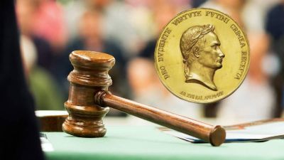 A Krím megszállásáért kapott kitüntetését árulja a kegyvesztett orosz felkelővezér