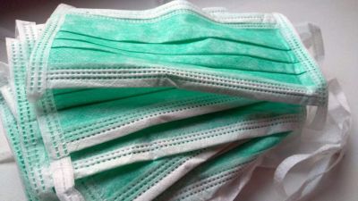 Férgek ugyan nincsenek az eldobható maszkokban, de a vizet szennyező nehézfémek igen