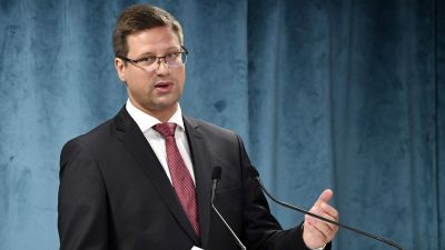 Gulyás: nincs újabb szigorítás, de marad a tömegrendezvények tilalma