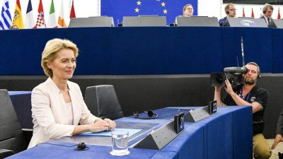 Ki ez a néni? Körbekérdeztünk az utcán!