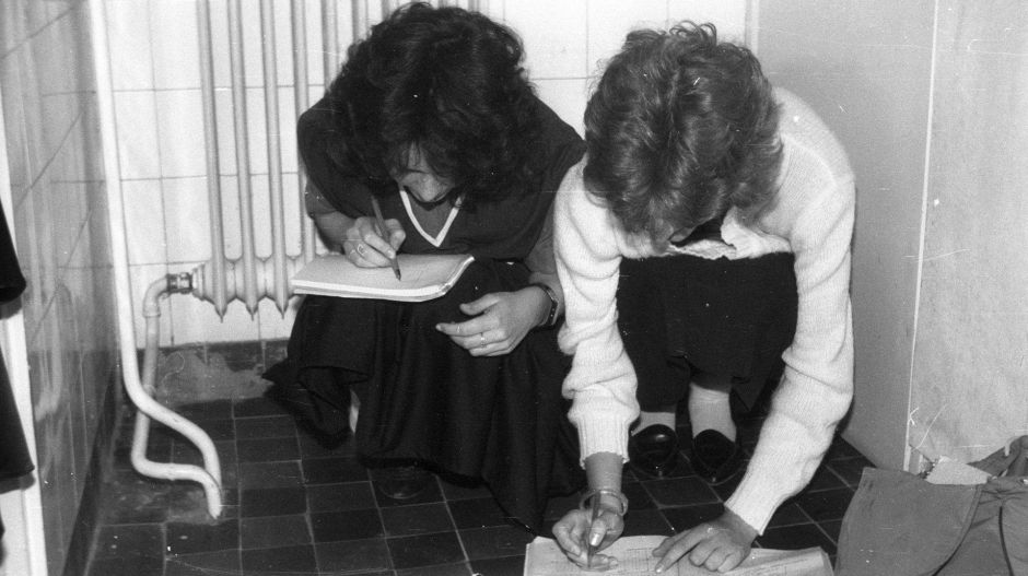 Az érettségizők a teljes iskolazár alatt is felkészülhetnek az iskolákban