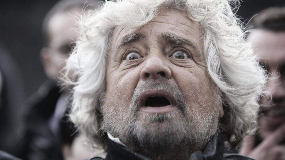 Szexbotrány a Grillo-család körül: Beppe Grillo a fiát védi, Giuseppe Conte viszont Grillót bírálja