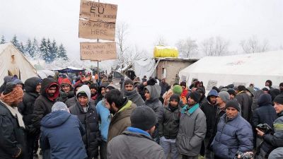 Bezárják a hírhedt vučjaki migránstábort
