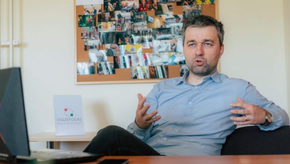 Magyarország többet profitál a határon túliakból, mint amennyi pénzzel támogatja őket