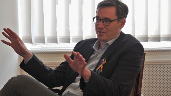 Karácsony az Azonnalinak: Teljes hülyeség, hogy nincs esélye az ellenzéknek!