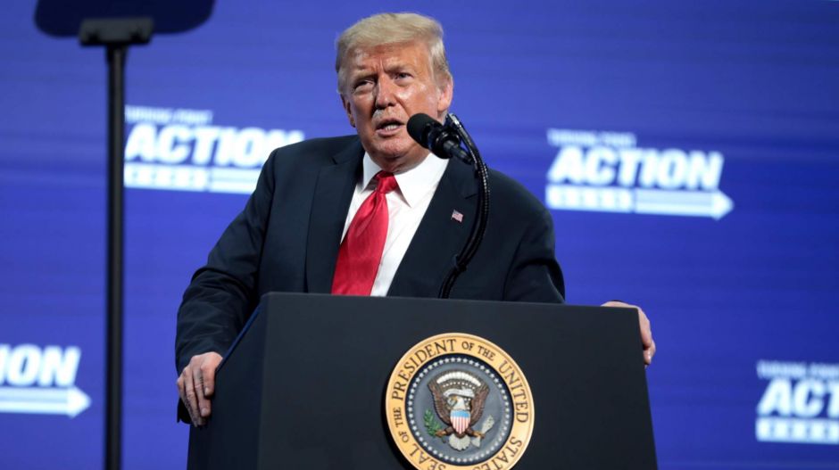 Trump: tíz év börtön is járhatna a szoborrongálásokért