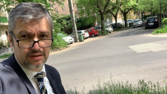 Hadházy Ákos most saját választókörzete „balkáni állapotairól” közölt fotókat