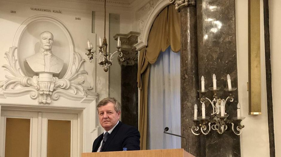 Szeretné a „renitens” alkotmánybíró, Stumpf István, hogy újraválasszák