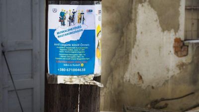 Kultúrprogramnak álcázva buszoztatják a szavazókat Kárpátalján