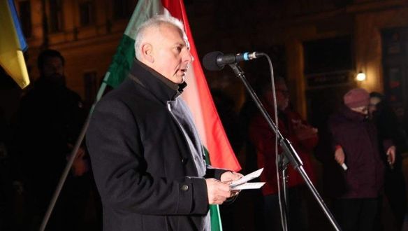 Közös polgármesterjelölt mögé áll be Pécsen a Momentum, az MSZP és a DK