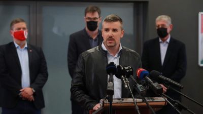 Jakab Péter szerint gyűlölködő üzenetek sorát kapja ellenzékiektől, amiért megszavazták a pedofiltörvényt