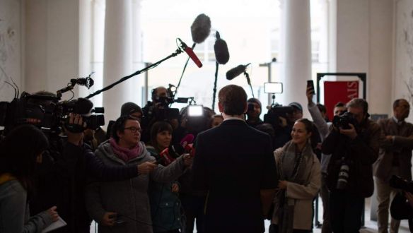 Kurz az időt húzza: még mindig nem mondta meg, kivel akar kormányozni